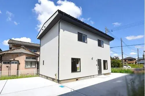 Akiya in 燕市
