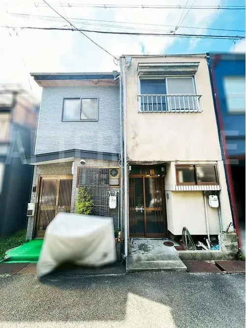 Akiya in Muko