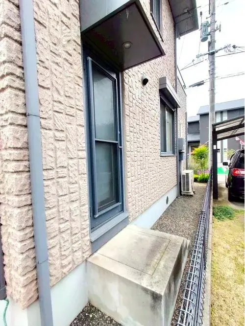 Slide 4