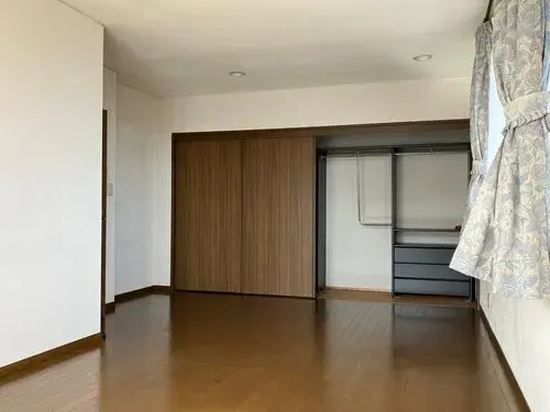 Okayama Prefecture Kurashiki City 4LDK+S Property (14)