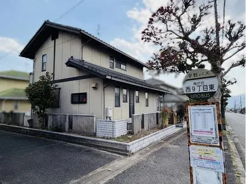 Akiya in Akaiwa