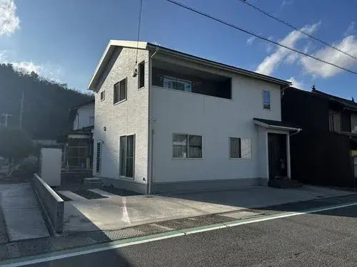 Akiya in Miyoshi