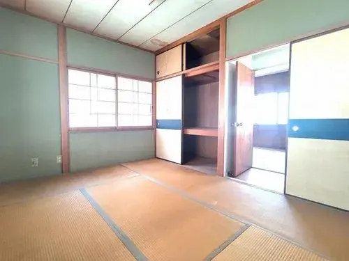 Hiroshima Prefecture Hiroshima City 4-Bedroom Property (10)