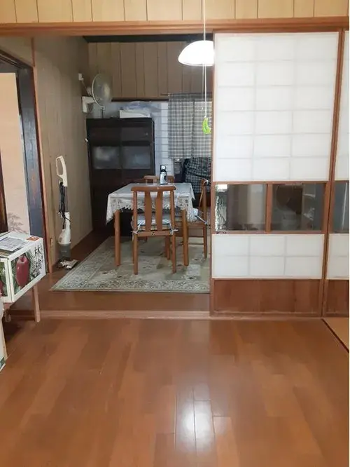 Akiya in Mitoyo