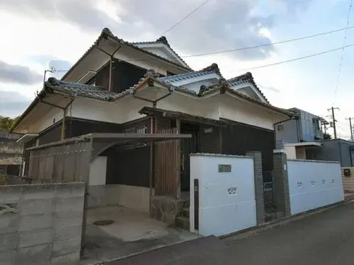 Akiya in Matsuyama