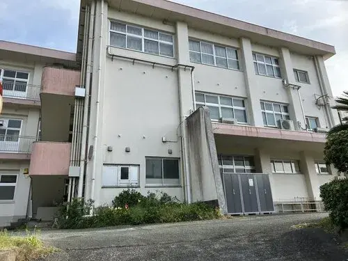 3LDK Ozu City Ehime Prefecture (6)