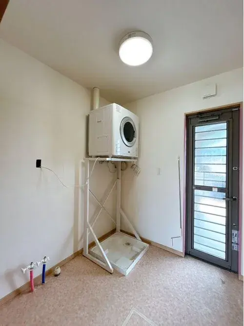 2LDK+S Property Saijo City Ehime Prefecture (13)