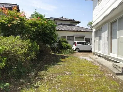 Slide 4