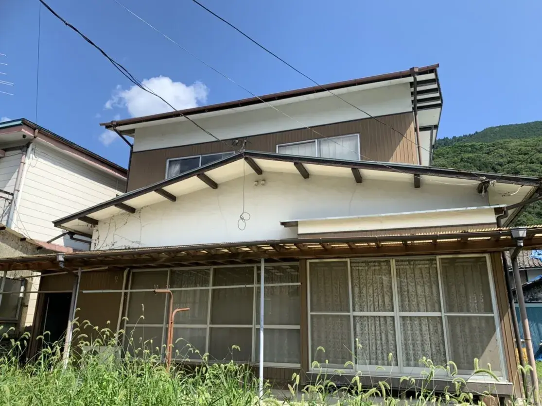 Akiya in Miyoshi