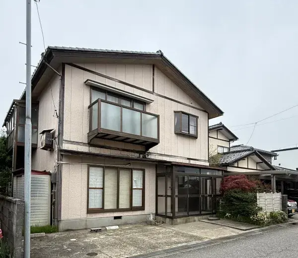 Akiya in Takaoka