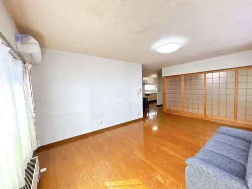 5LDK Property Higashikagura-cho Hokkaido (7)