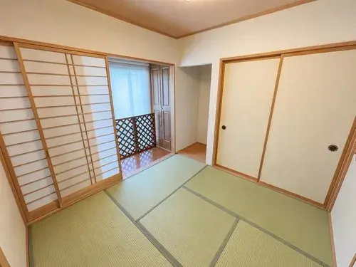Two-Story House with Large LDK Sapporo Hokkaido (3)