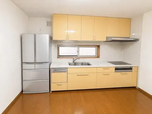 Two-Story House with Large LDK Sapporo Hokkaido (4)