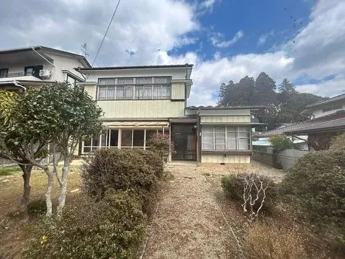 Akiya in Kesennuma