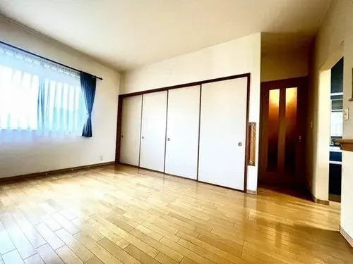[2-story Building] Kashiwa City, Chiba Prefecture (2)