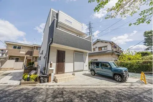 Akiya in Mitaka