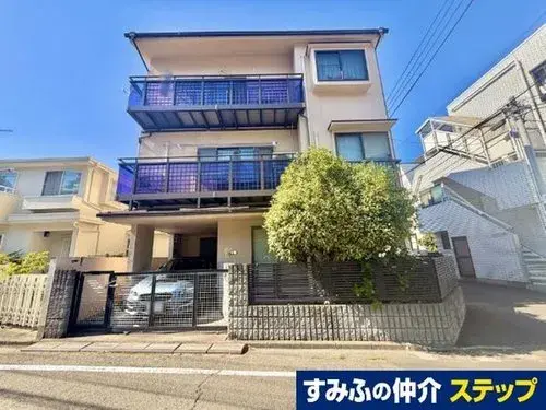 Akiya in Fuchu