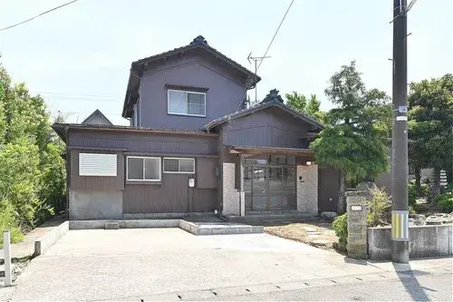 Akiya in 新潟市