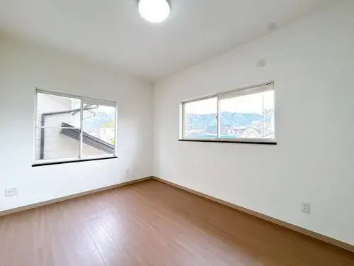Ville de Uozu Préfecture de Toyama Propriété (3)