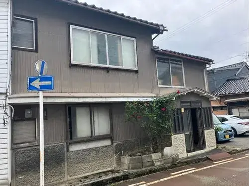 Akiya in Namerikawa