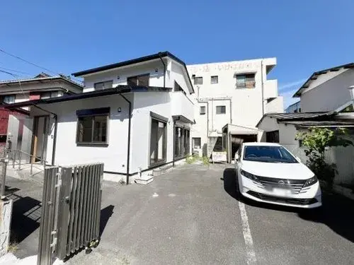 Akiya in Numazu