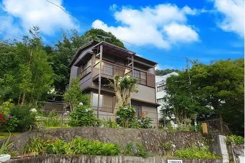 Akiya in Atami