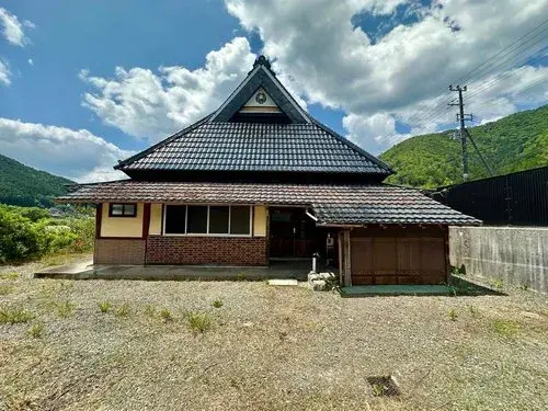 Akiya in Nantan