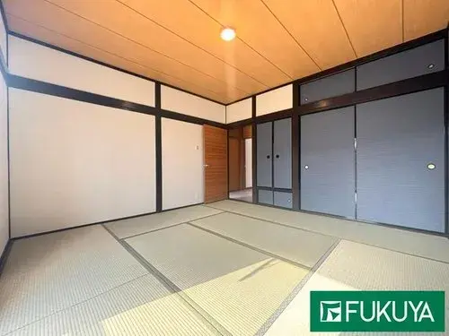Akiya in Ikeda