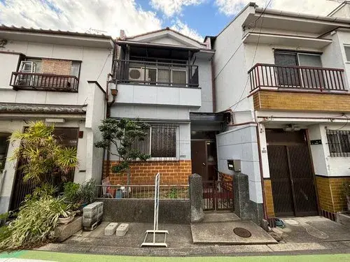 Akiya in Osaka