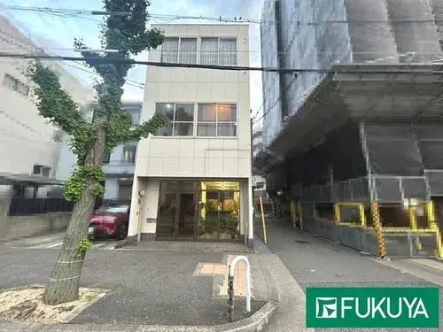 Akiya in Kobe