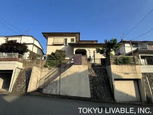 Akiya in 川西市