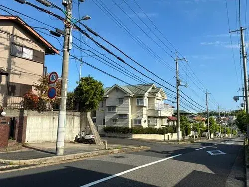 Akiya in Кобе
