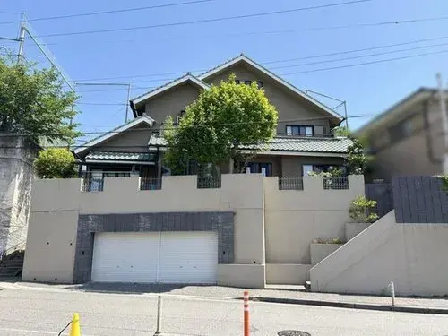 兵庫県宝塚市6LDK+S物件 (2)