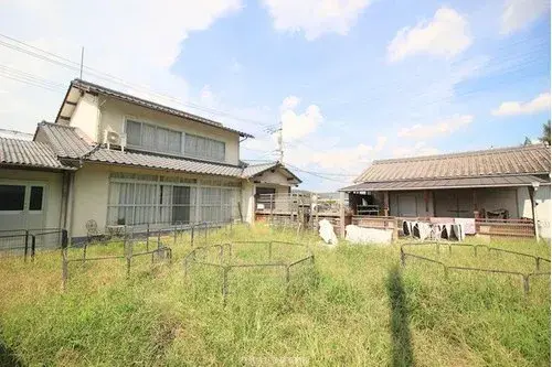 Akiya in Akaiwa