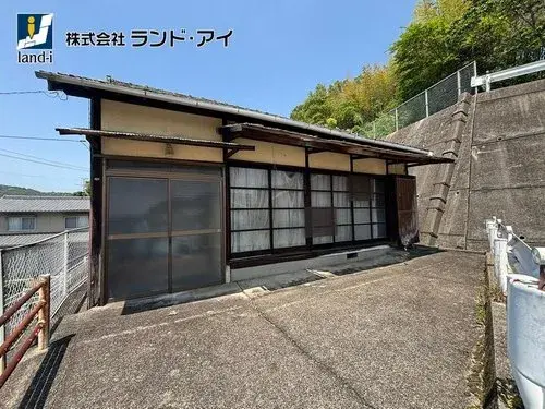 Slide 4