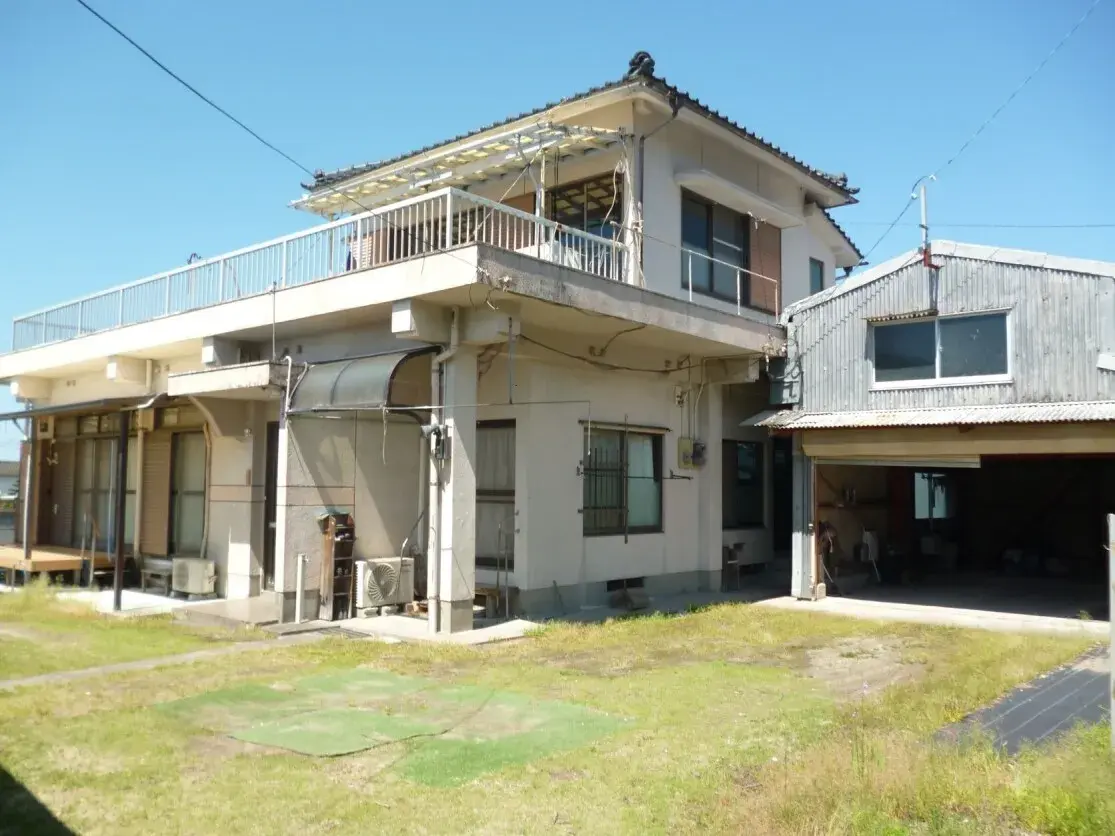 Akiya in Ichikikushikino