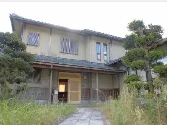 Akiya in Awara