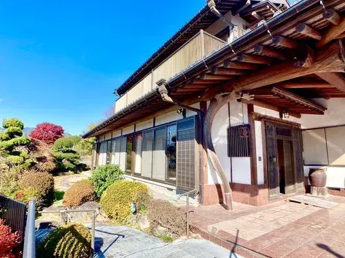 Akiya in Ome