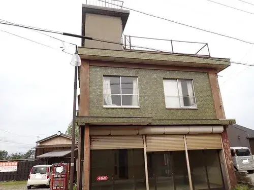 Akiya in Murakami