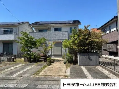 Akiya in Tahara