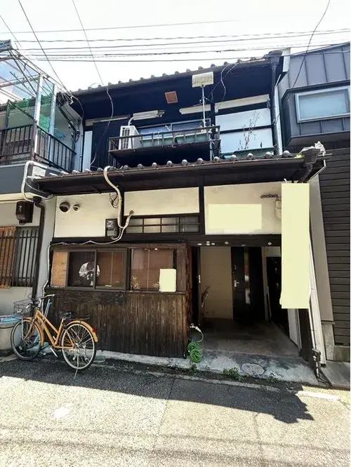 Akiya in Osaka