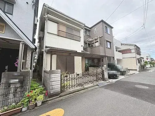 Akiya in Takatsuki