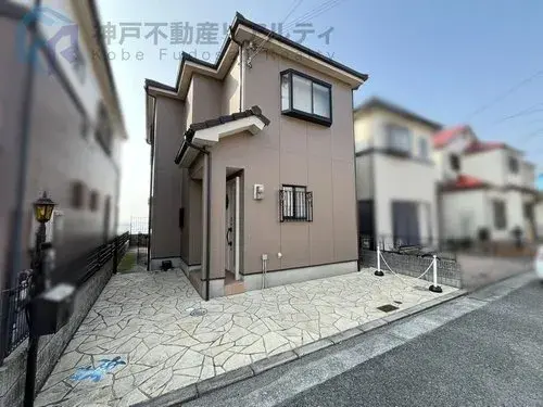 Akiya in Akashi