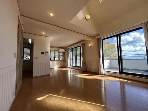 4LDK+S Takarazuka City Hyogo Prefecture (2)