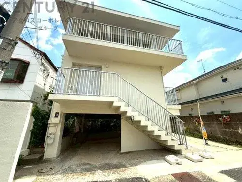 Akiya in Itami