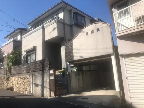 Akiya in Kobe
