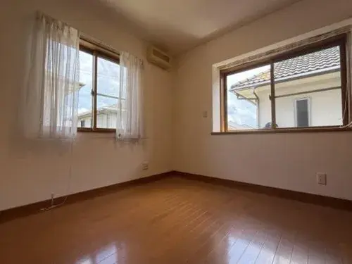 2-Story LDK over 15 Tatami Mats Unit, Matsuyama City, Ehime Prefecture (6)