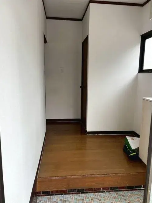 5DK Property in Matsuyama City, Ehime Prefecture (4)