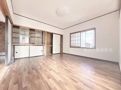 Two-story House with All-room Storage Ichinoseki-cho Iwate Prefecture (2)