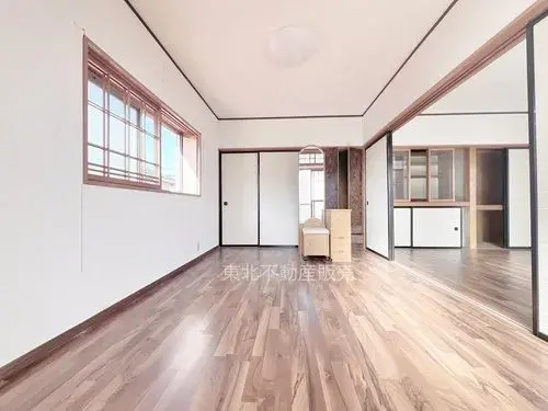 Two-story House with All-room Storage Ichinoseki-cho Iwate Prefecture (3)